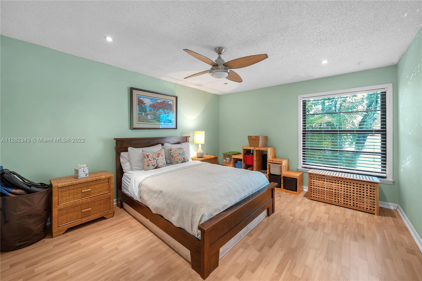 2997 Lakewood Ln Unit: 332