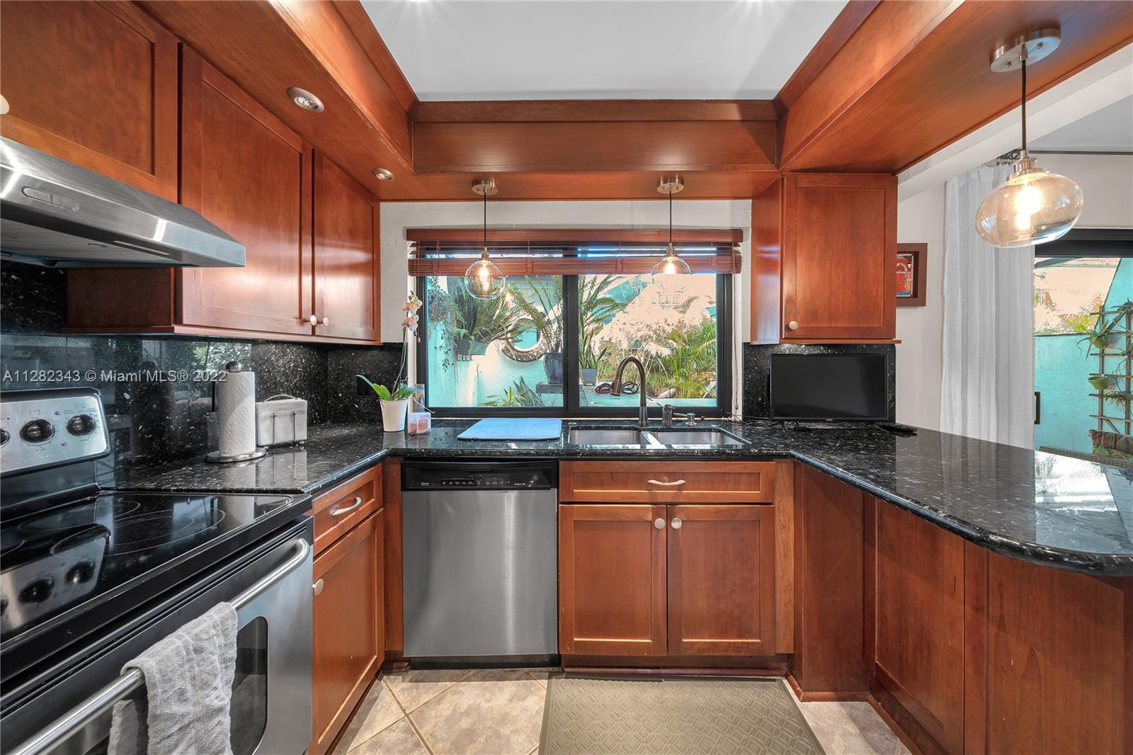 2997 Lakewood Ln Unit: 332