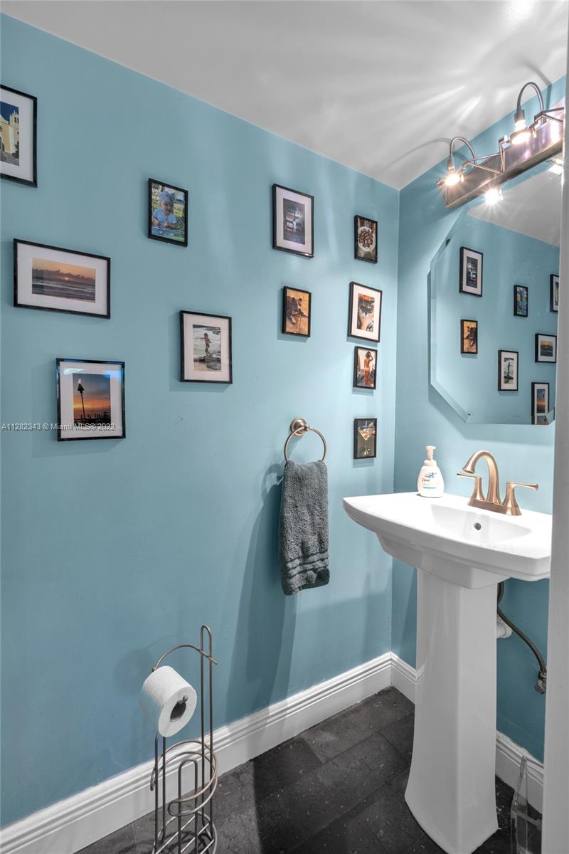 2997 Lakewood Ln Unit: 332