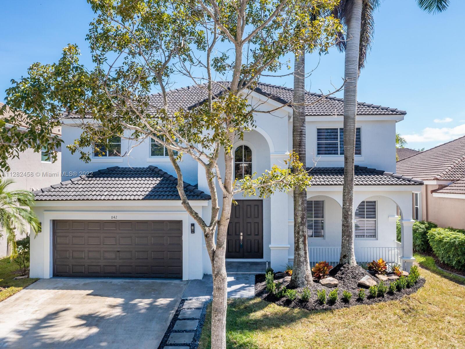 842 Hawthorn Ter