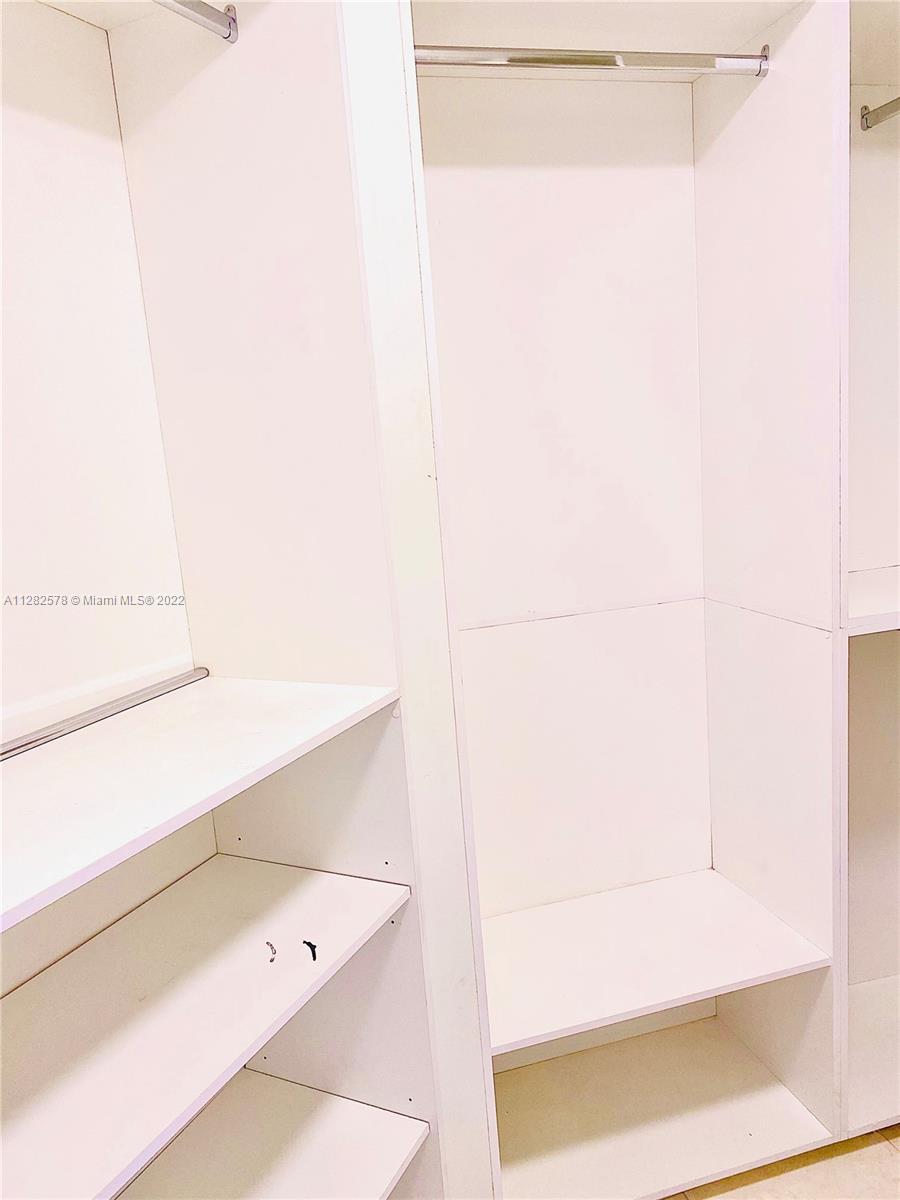 4925 SW 154 CT