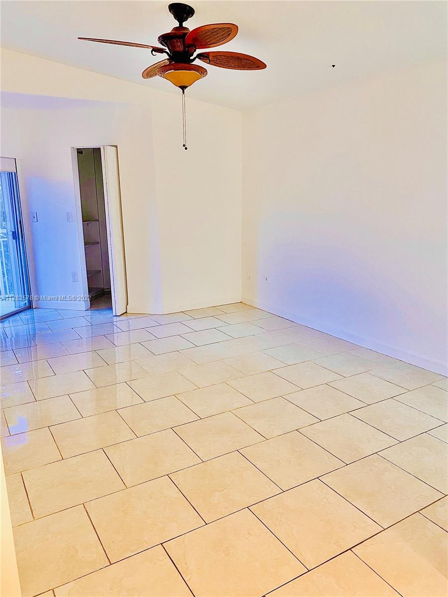 4925 SW 154 CT