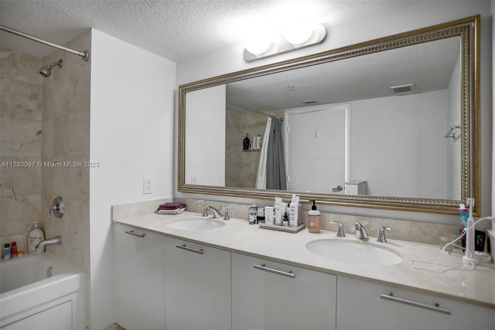 1800 N Bayshore Dr Unit: 3803