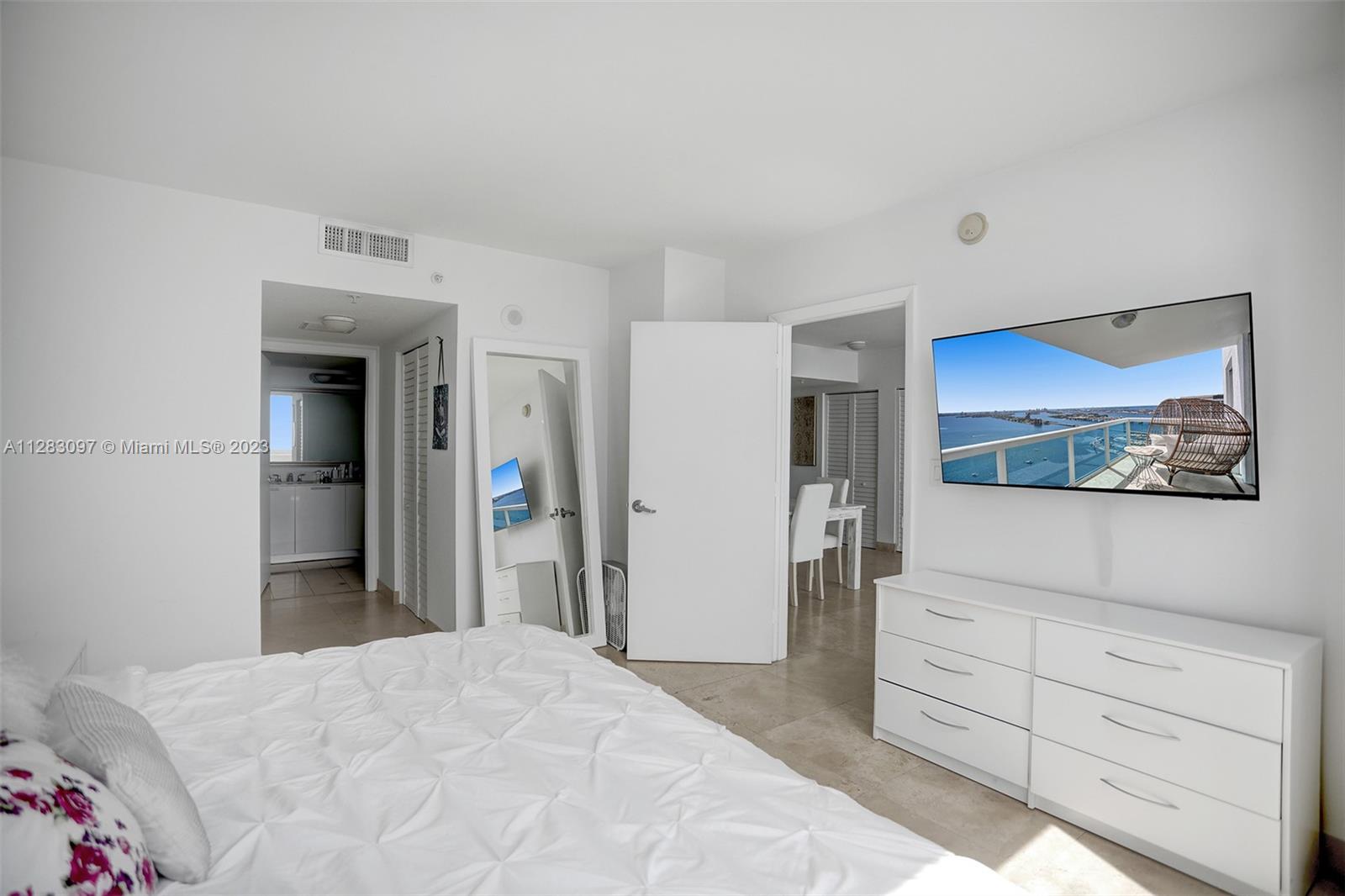 1800 N Bayshore Dr Unit: 3803