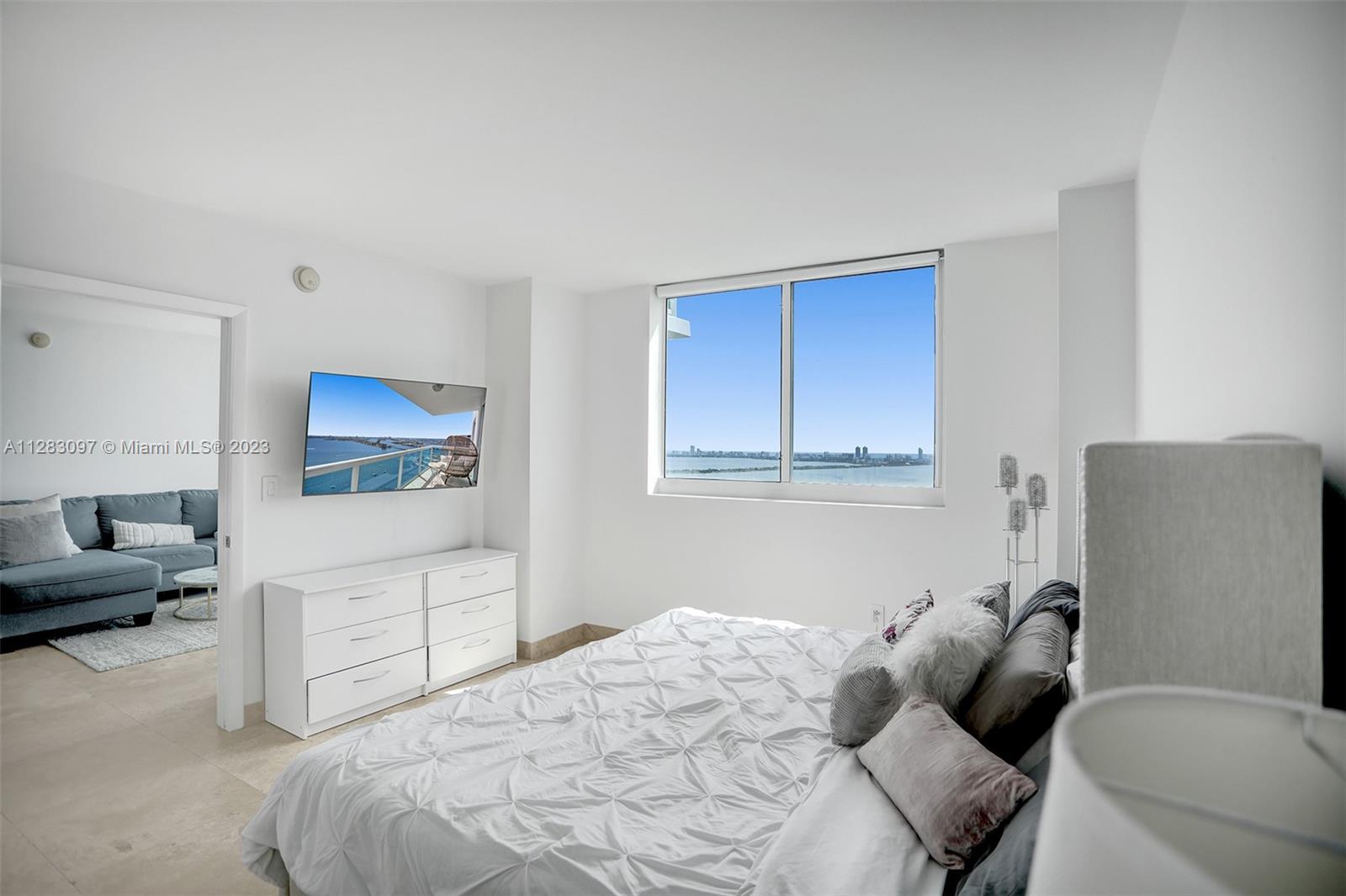 1800 N Bayshore Dr Unit: 3803