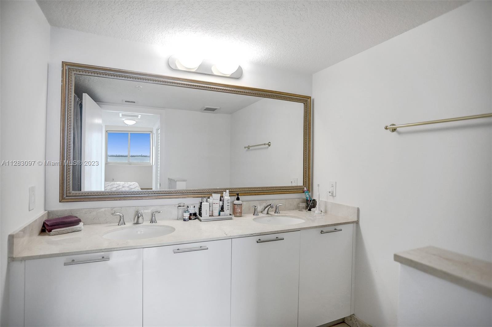 1800 N Bayshore Dr Unit: 3803