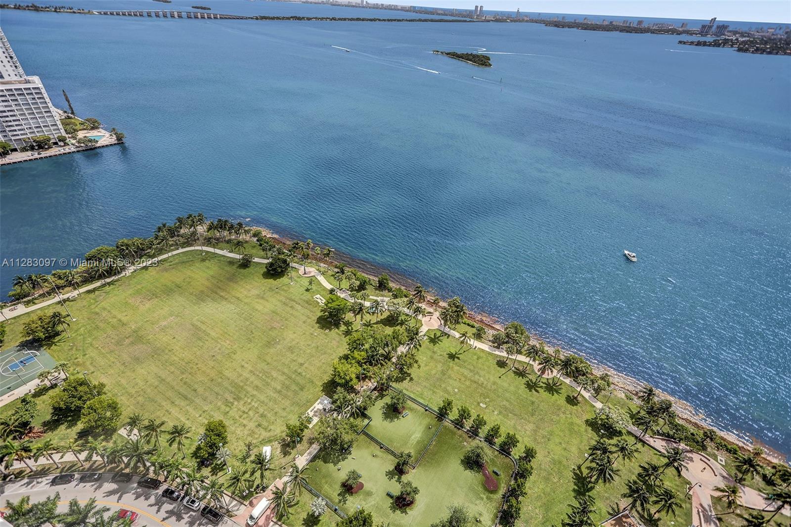 1800 N Bayshore Dr Unit: 3803