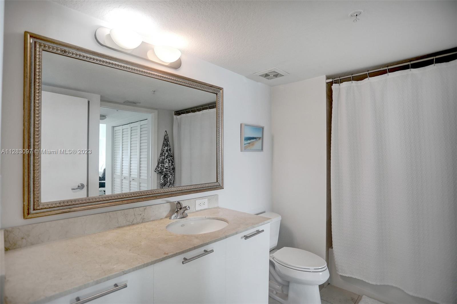 1800 N Bayshore Dr Unit: 3803