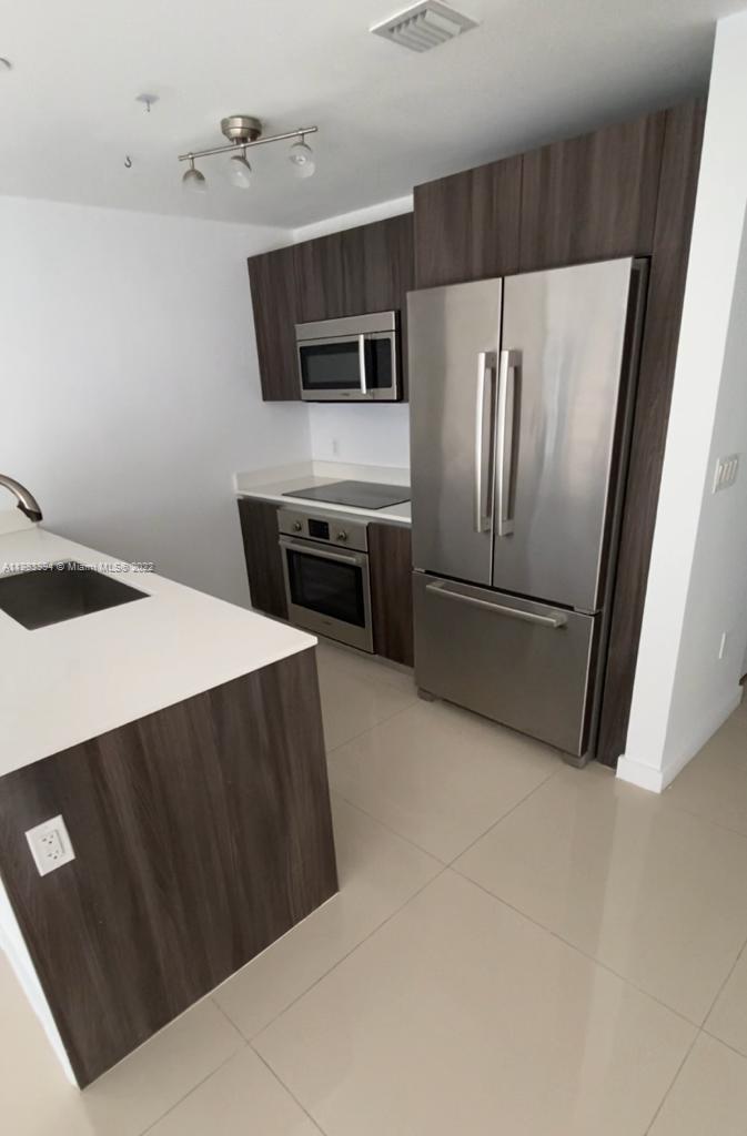 488 NE 18th St Unit: 1804
