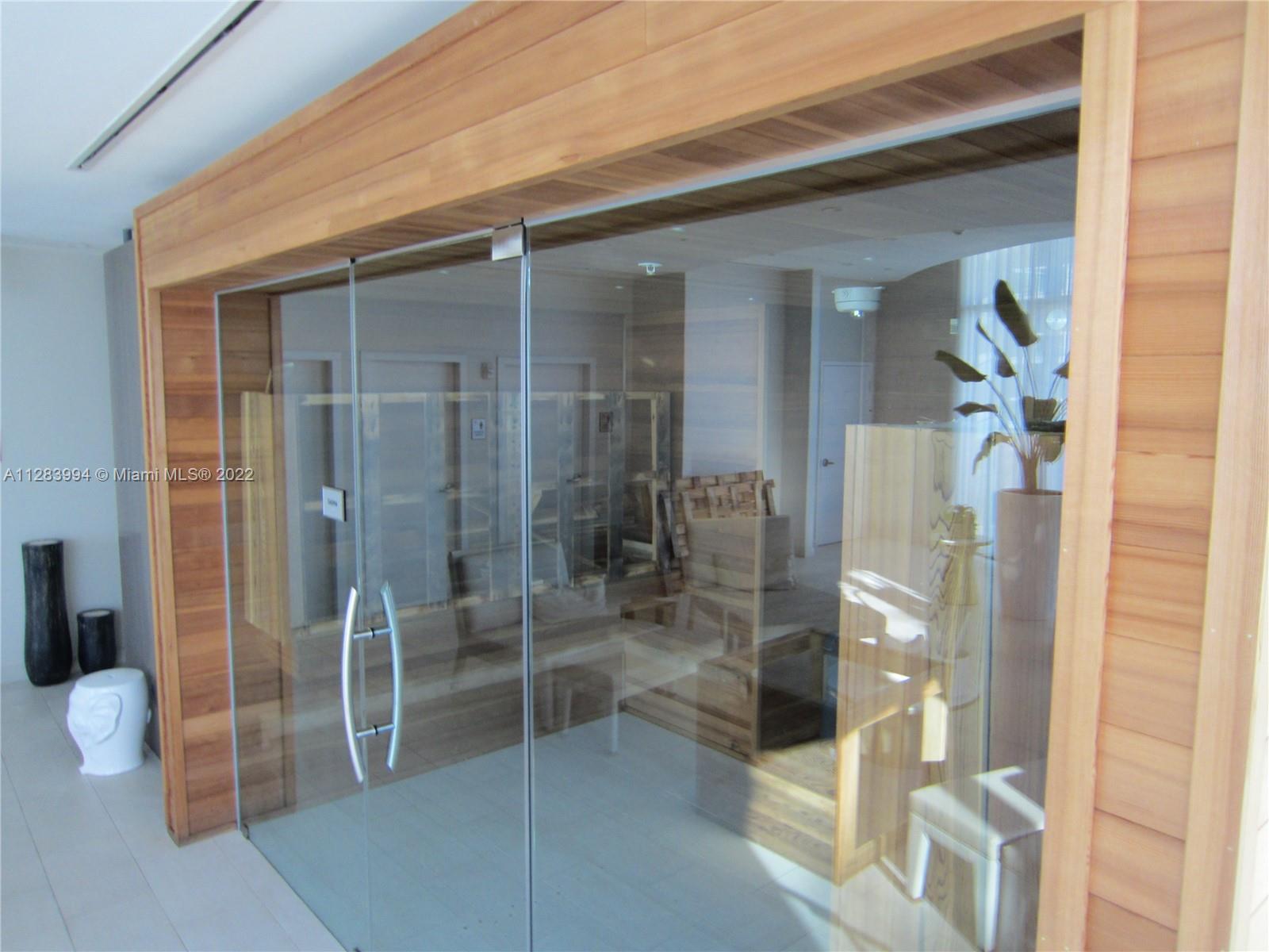 488 NE 18th St Unit: 1804