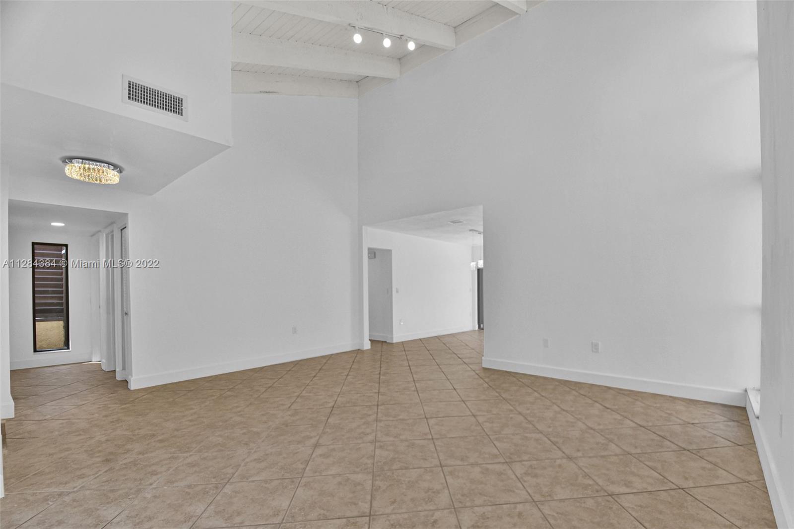 1034 NE 204th Ter
