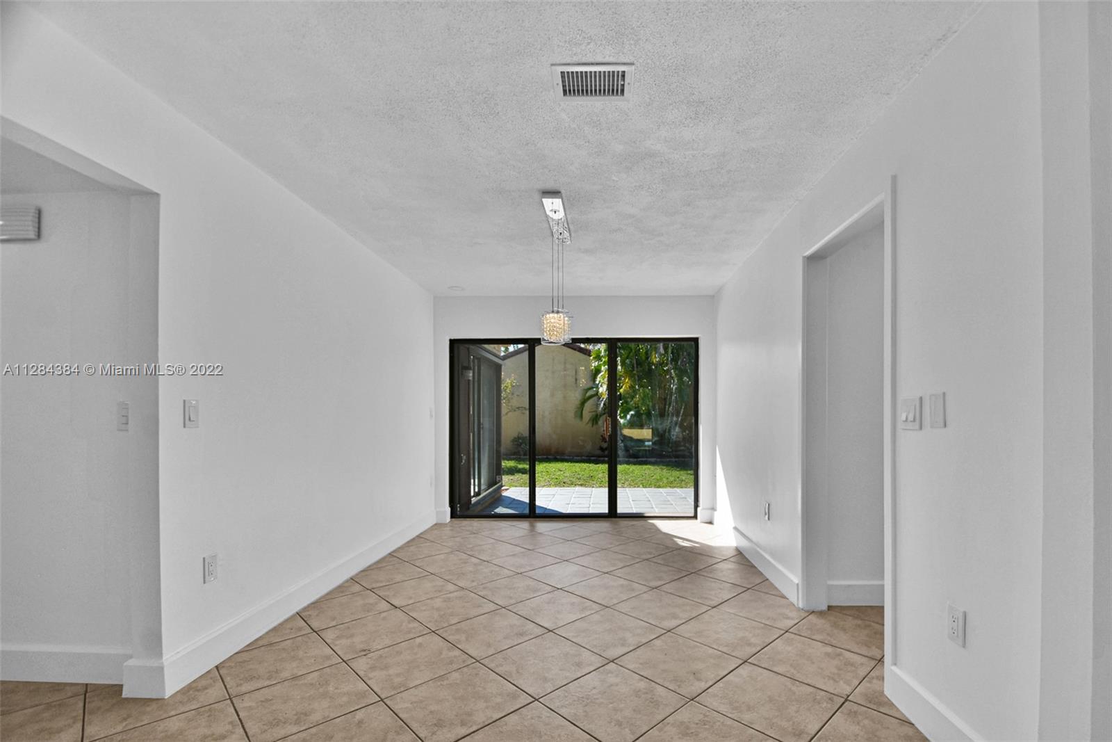 1034 NE 204th Ter