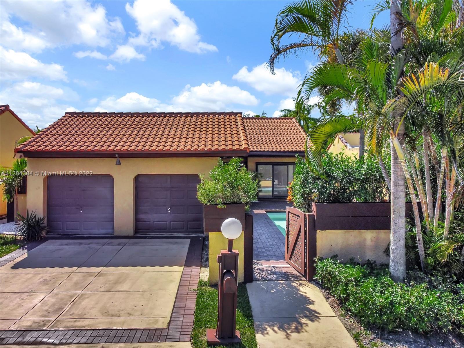 1034 NE 204th Ter