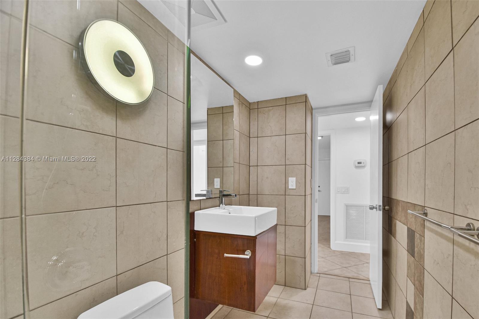 1034 NE 204th Ter