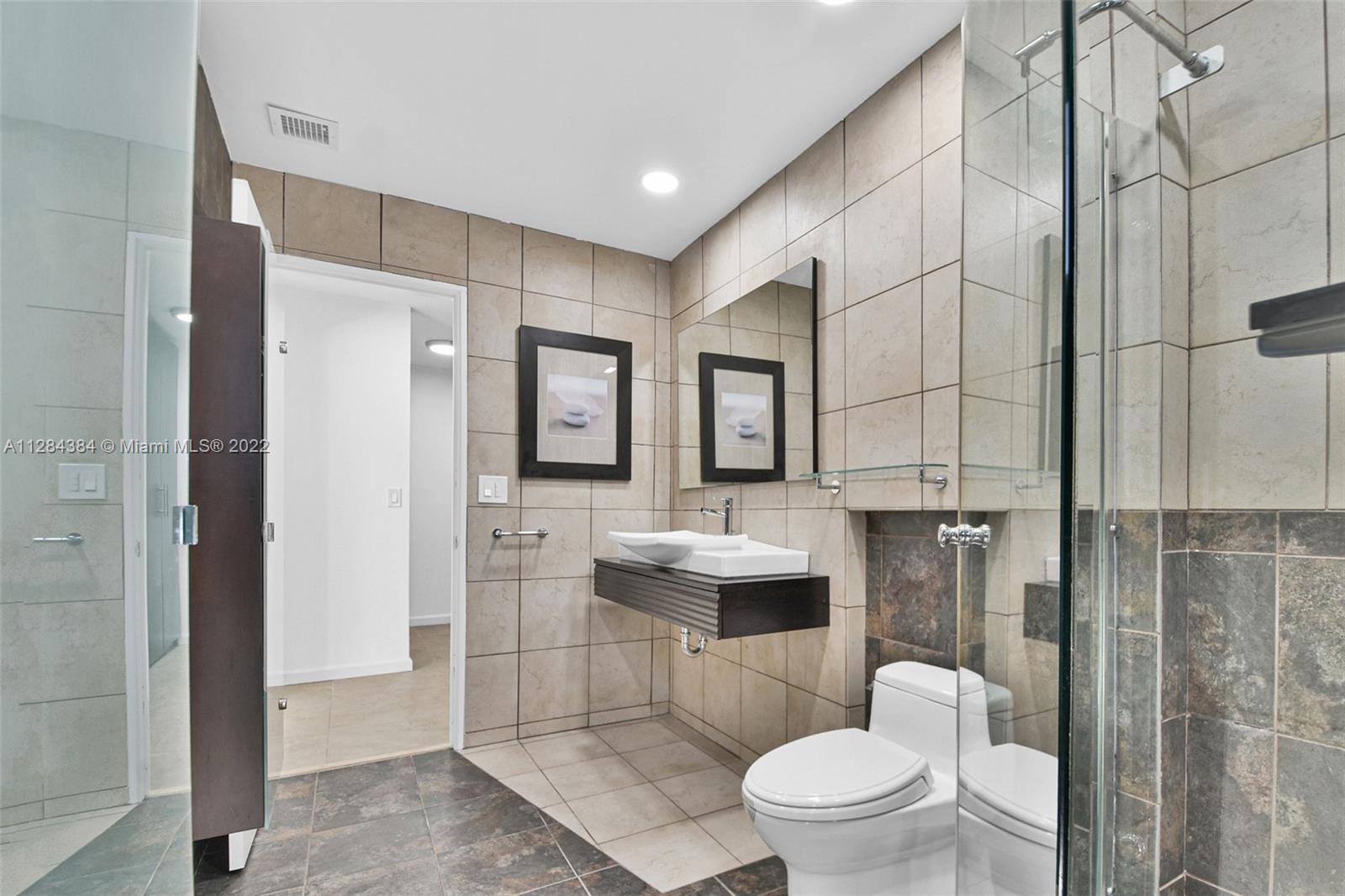 1034 NE 204th Ter