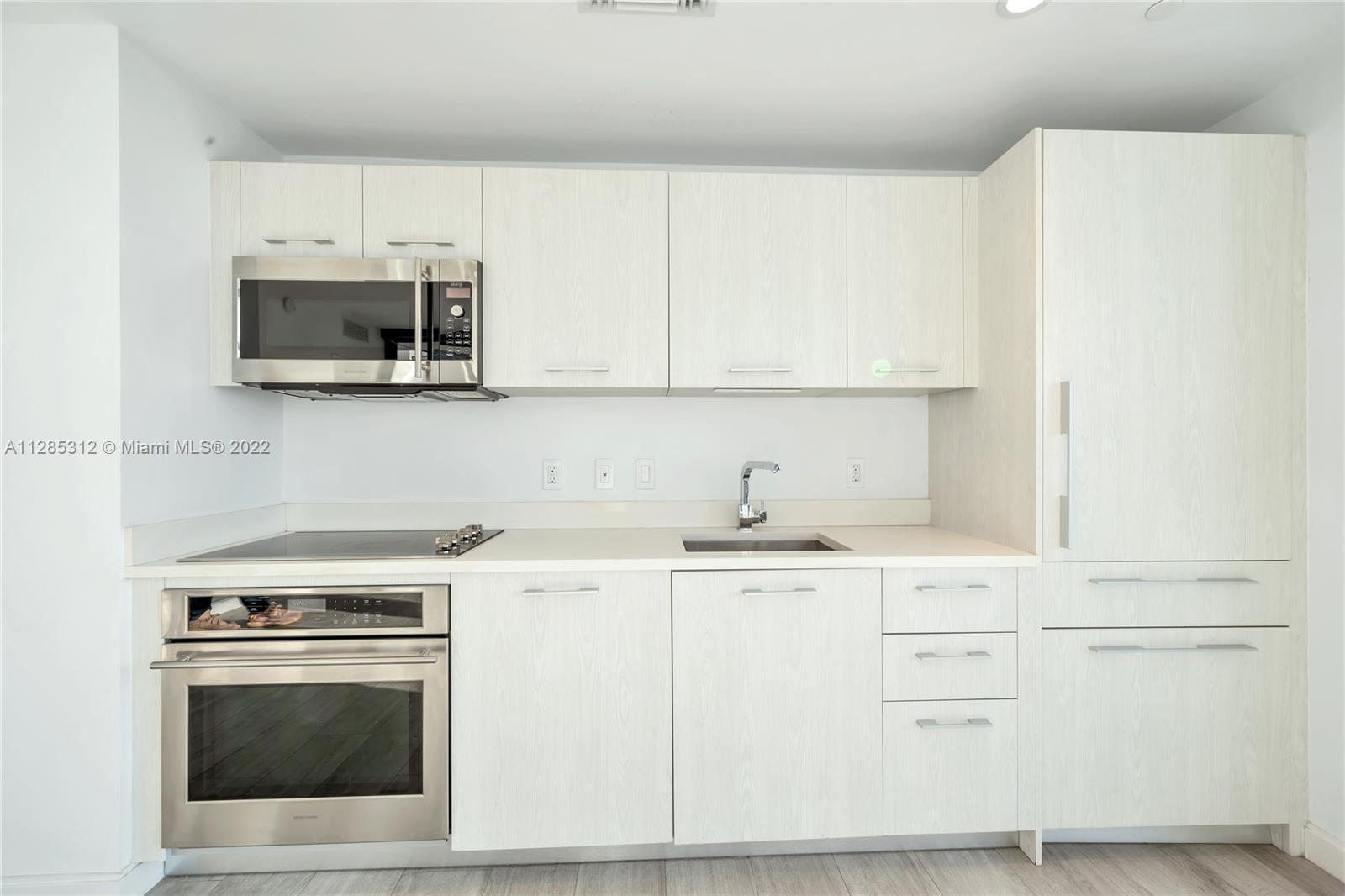 55 SW 9th St Unit: 3708