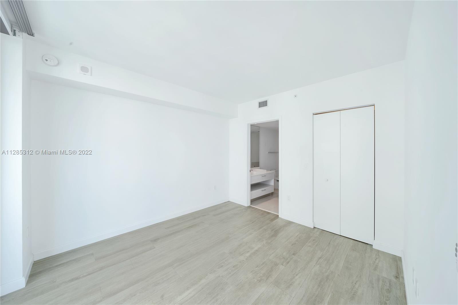 55 SW 9th St Unit: 3708