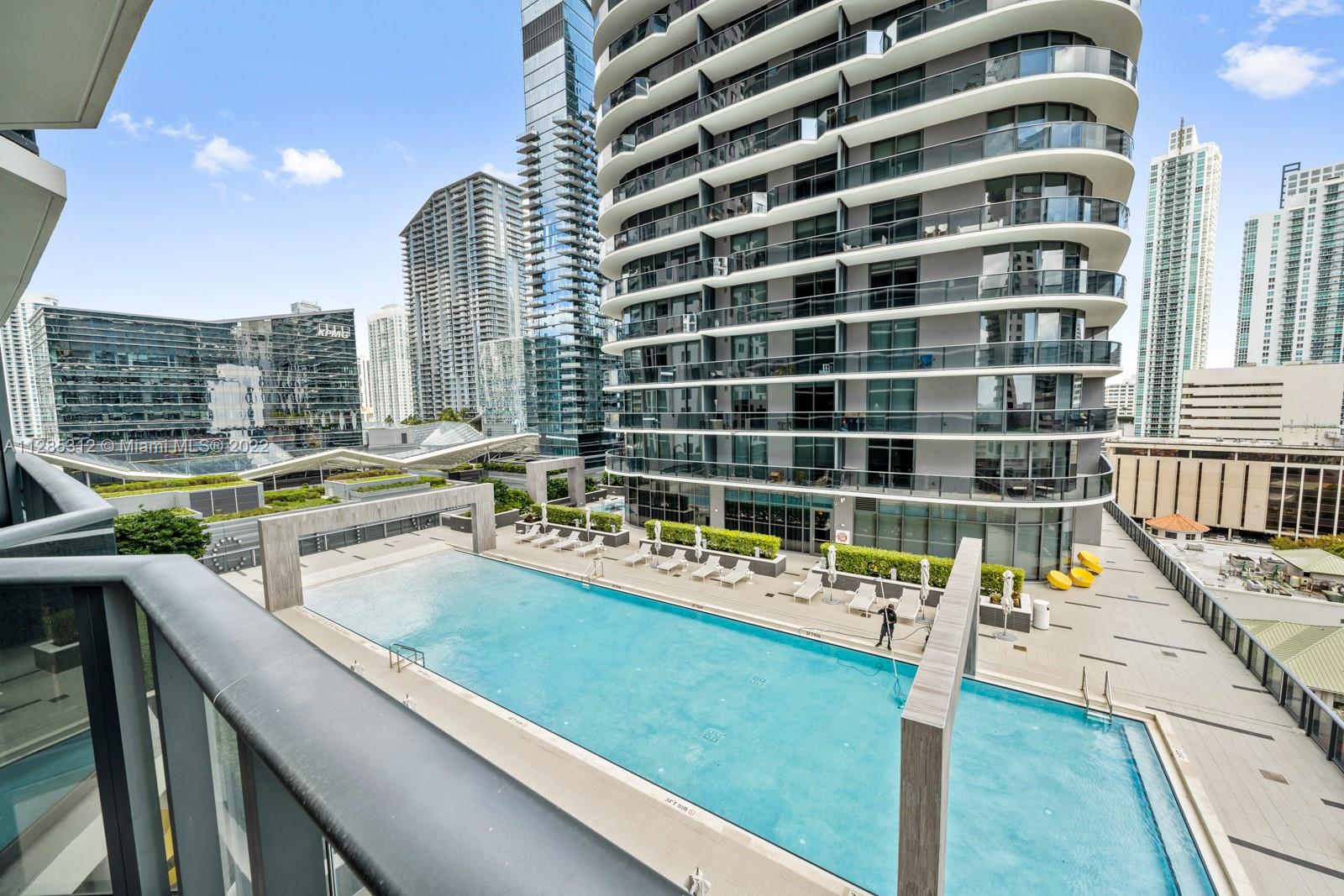 55 SW 9th St Unit: 3708