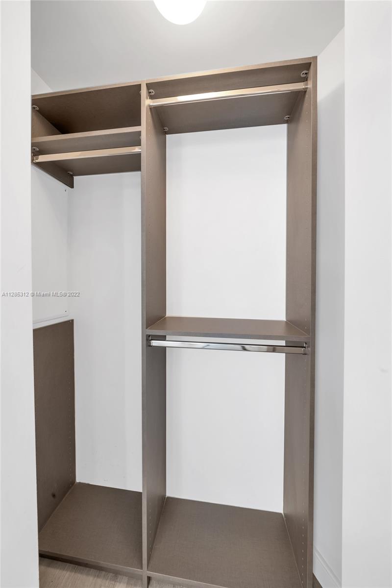 55 SW 9th St Unit: 3708