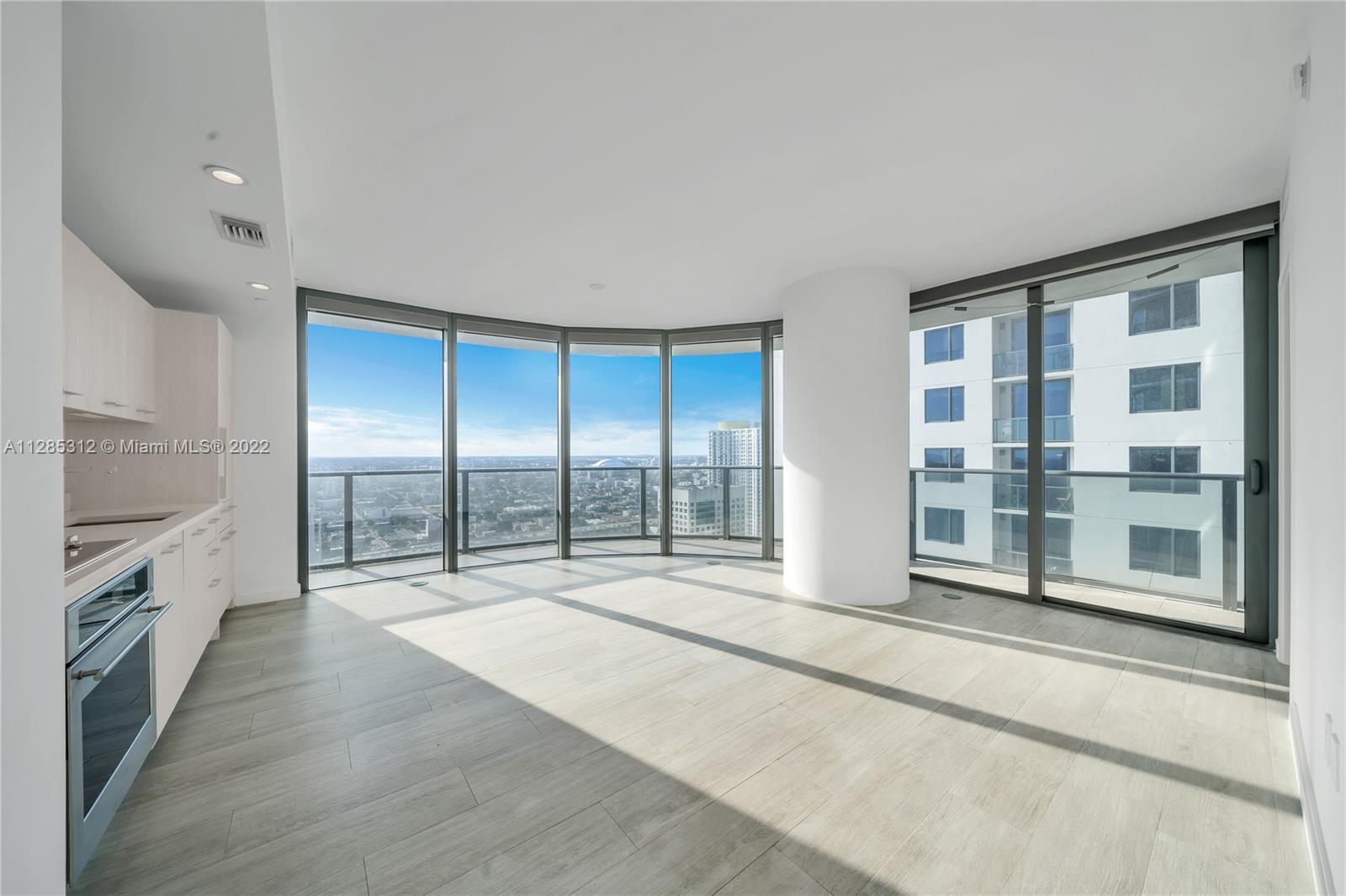 55 SW 9th St Unit: 3708