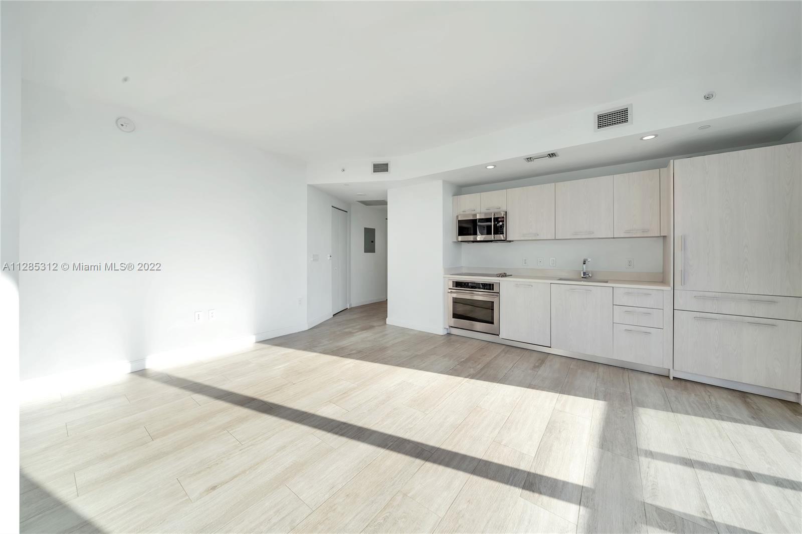 55 SW 9th St Unit: 3708