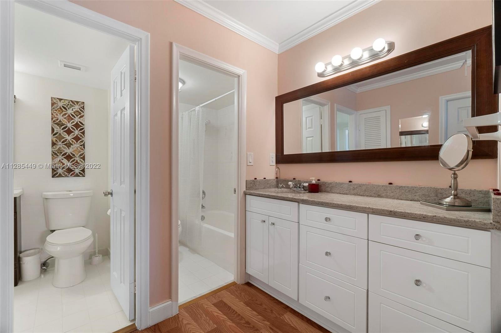 5750 Collins Ave Unit: 4C