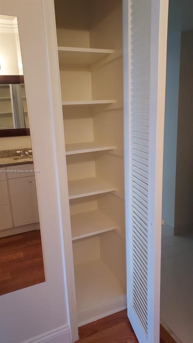 5750 Collins Ave Unit: 4C