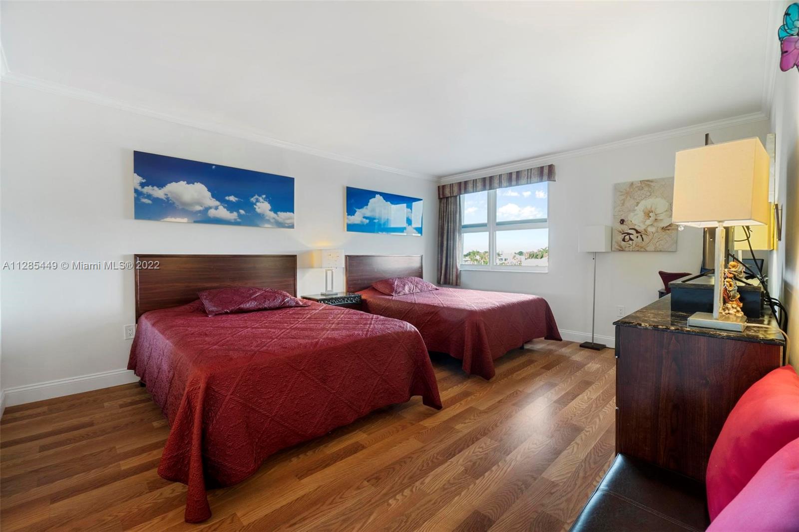 5750 Collins Ave Unit: 4C