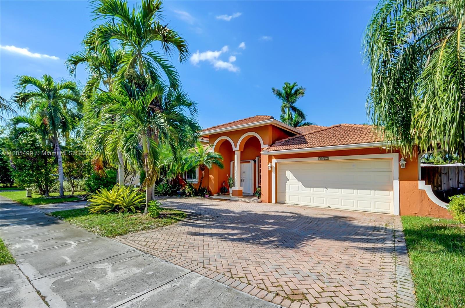 15913 SW 103rd Ln