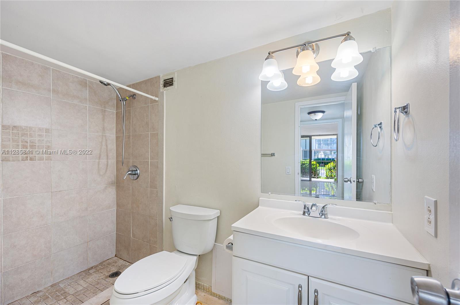 601 Three Islands Blvd Unit: 112