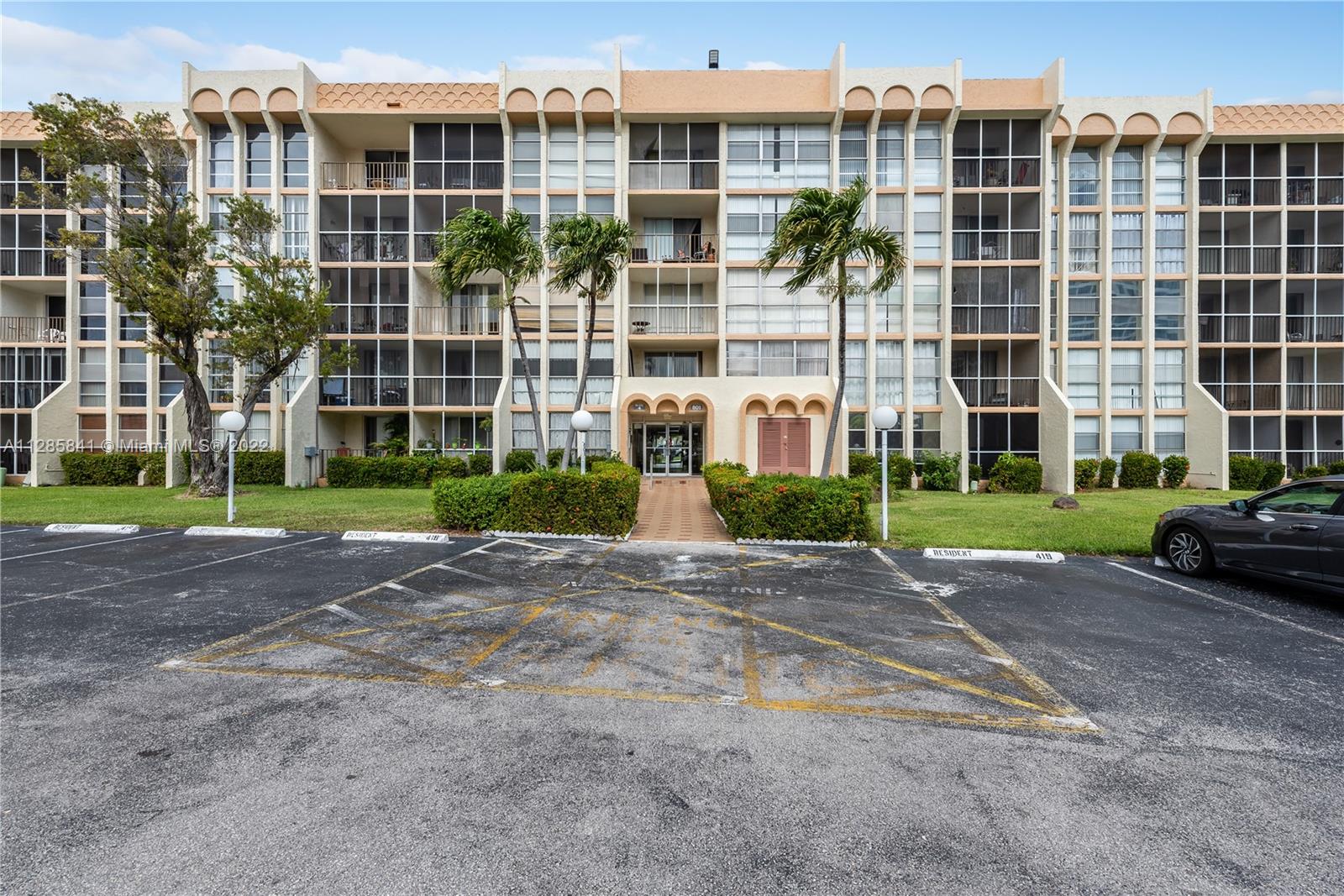 601 Three Islands Blvd Unit: 112