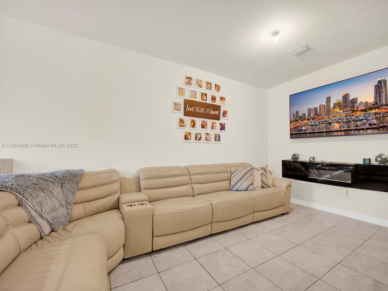 11461 SW 253rd St Unit: 11461