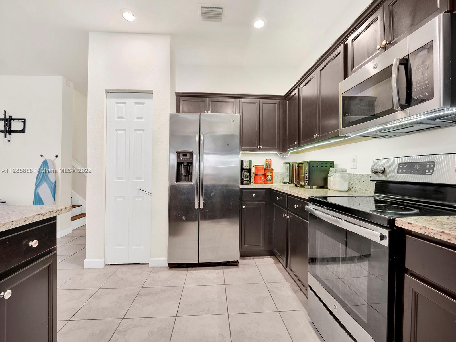 11461 SW 253rd St Unit: 11461