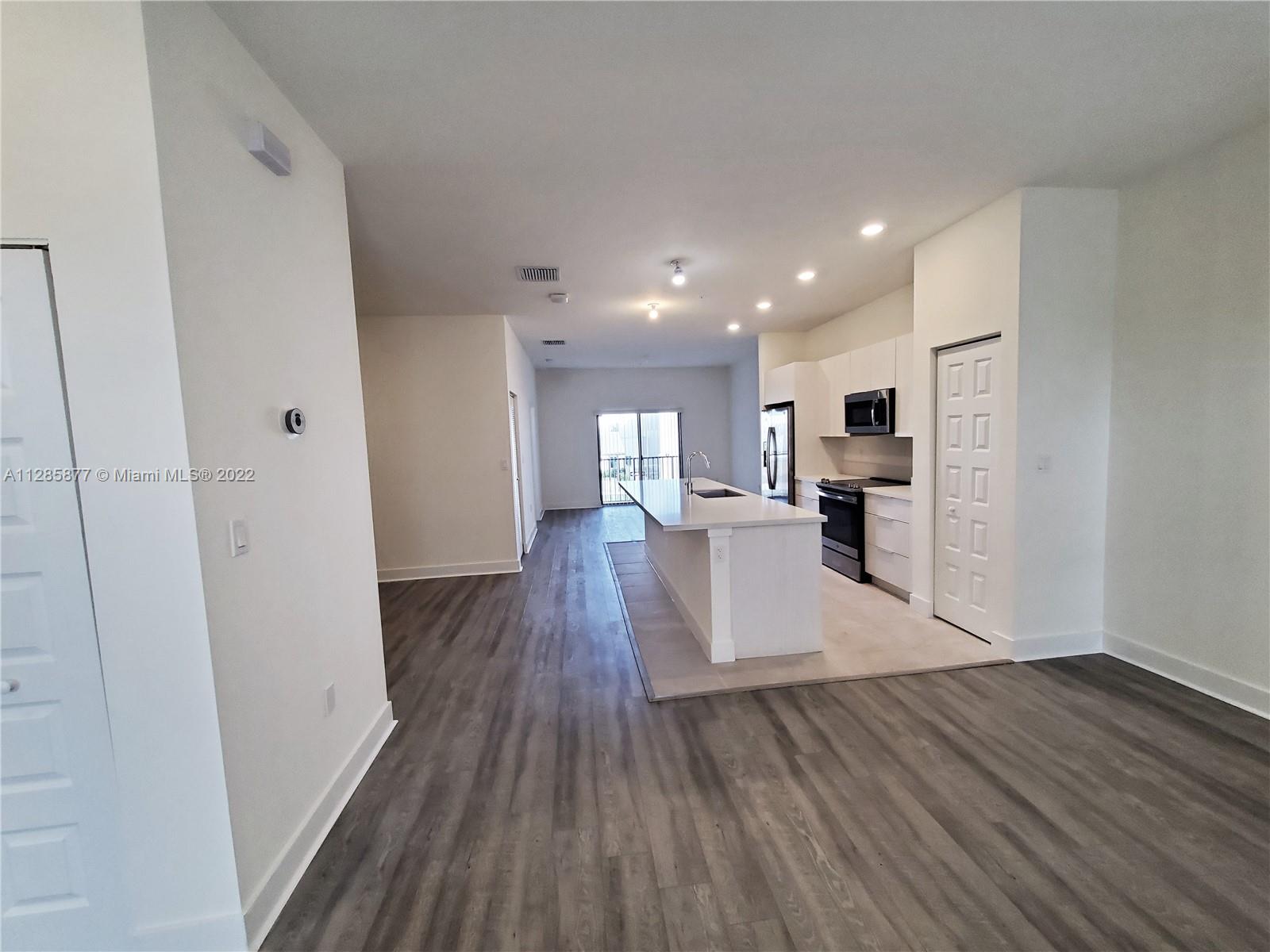 7819 NW 104th Ave Unit: 26