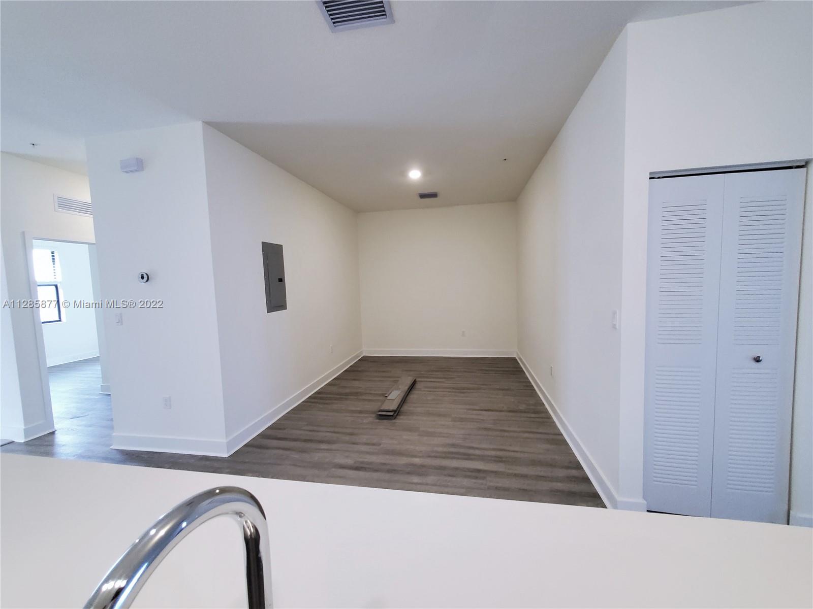 7819 NW 104th Ave Unit: 26