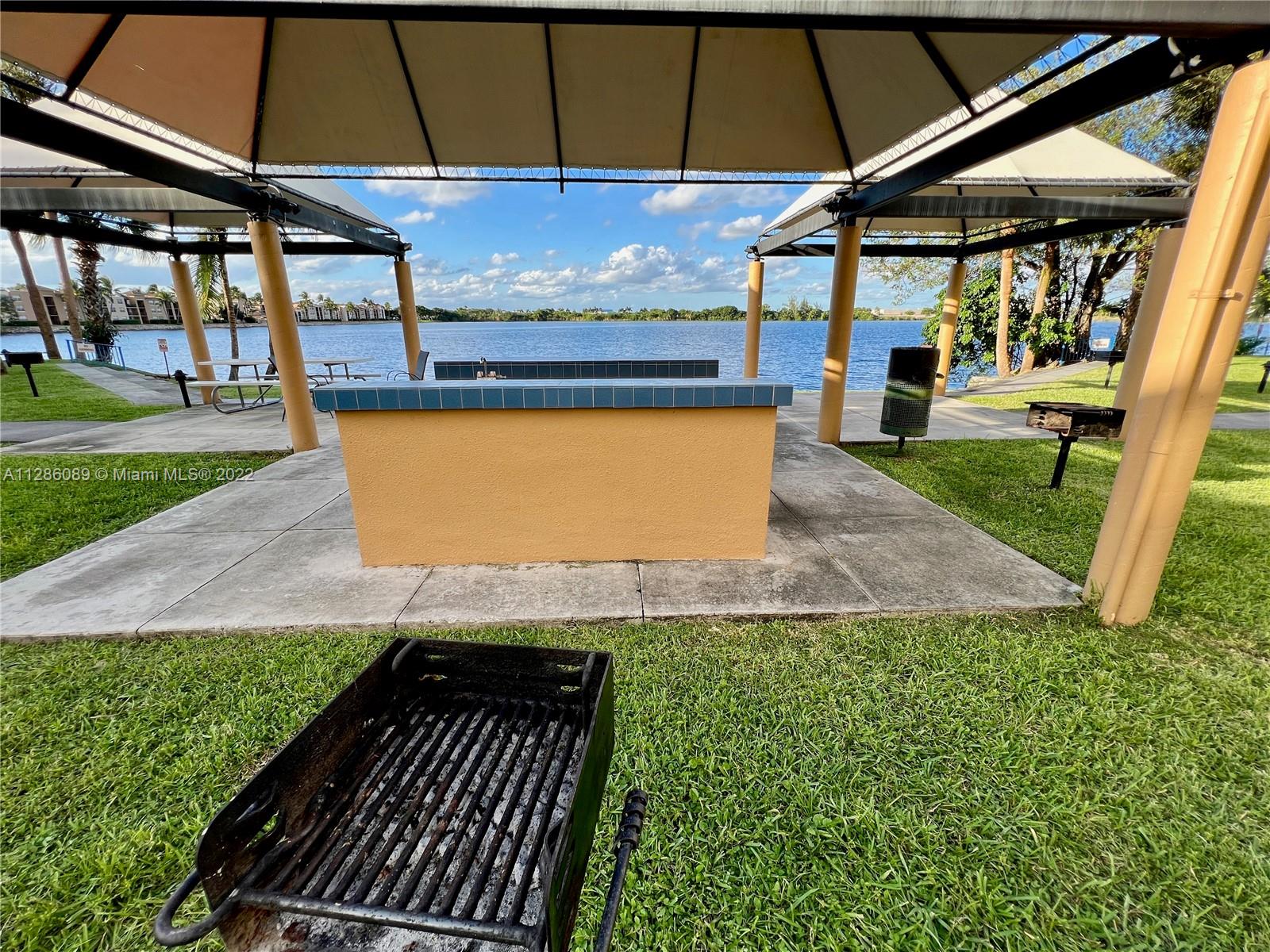 15545 N Miami Lakeway N Unit: 102