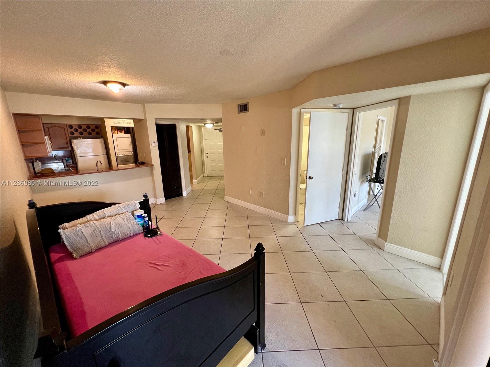 15545 N Miami Lakeway N Unit: 102