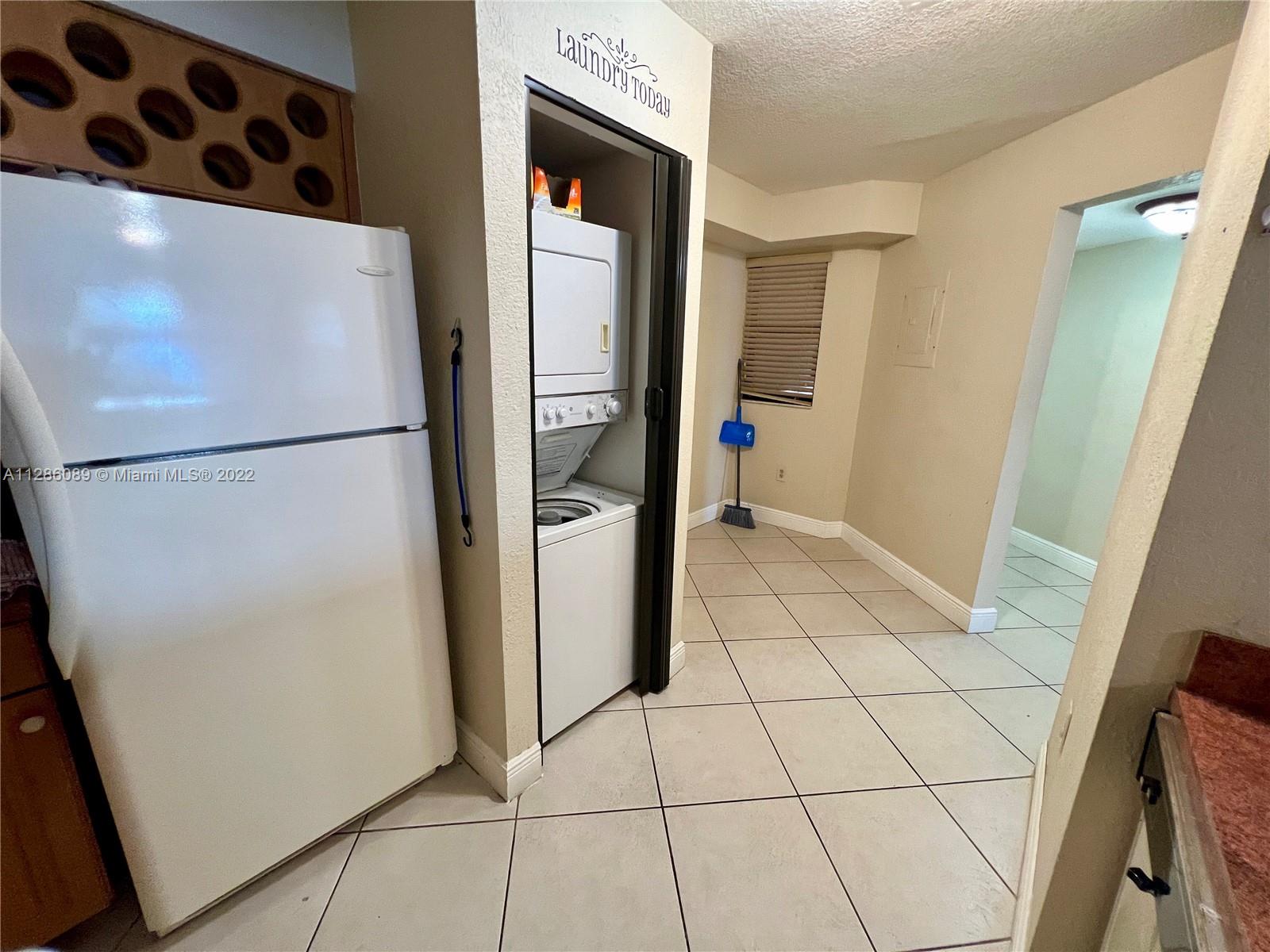15545 N Miami Lakeway N Unit: 102