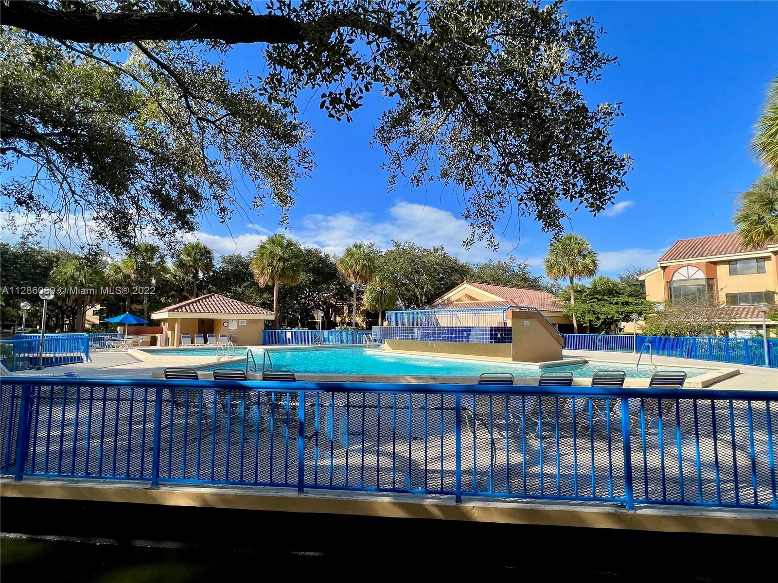 15545 N Miami Lakeway N Unit: 102