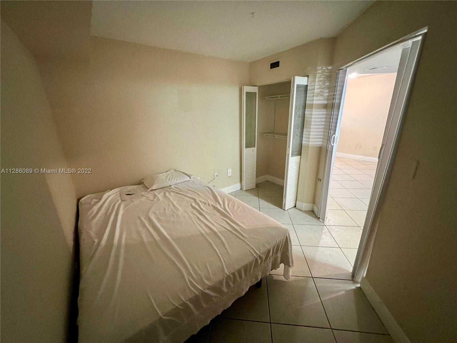 15545 N Miami Lakeway N Unit: 102