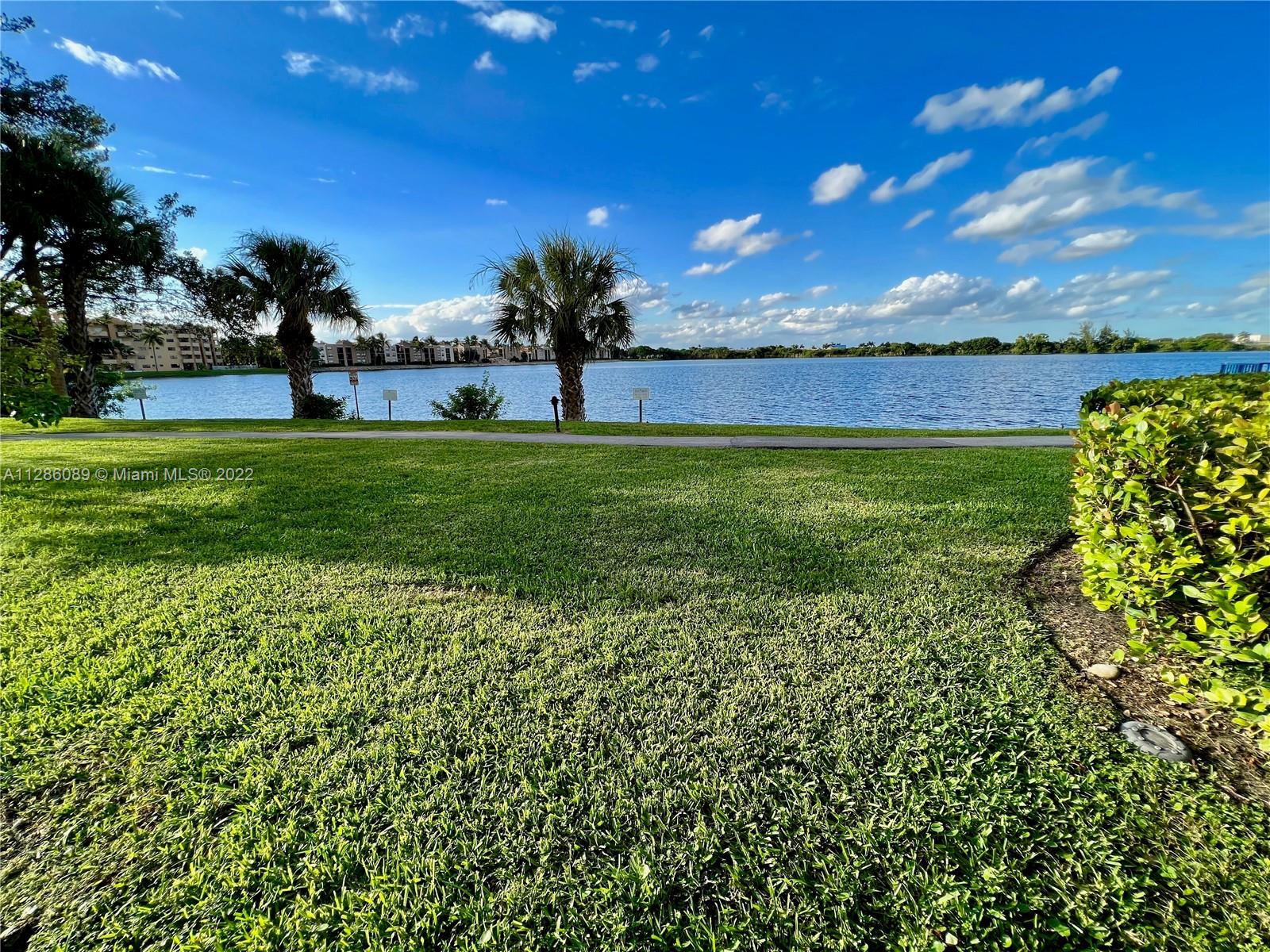 15545 N Miami Lakeway N Unit: 102