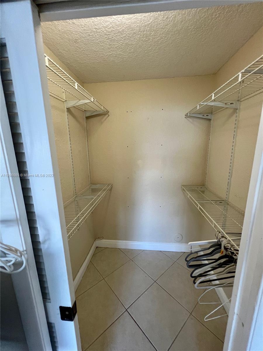 15545 N Miami Lakeway N Unit: 102