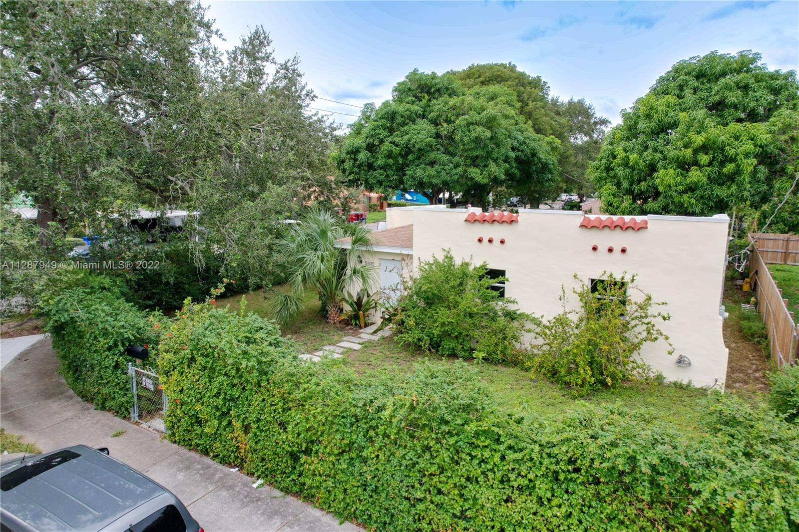 5600 NW 11th AVE