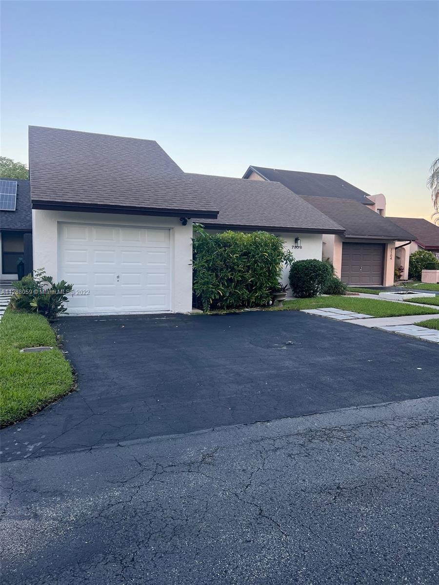 7106 SW 103rd Pl