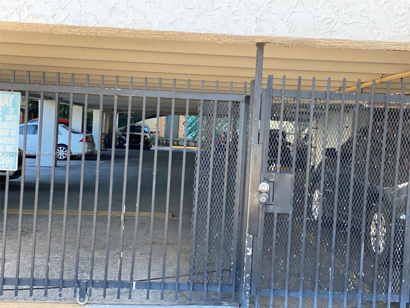 6545 Indian Creek Dr Unit: 306