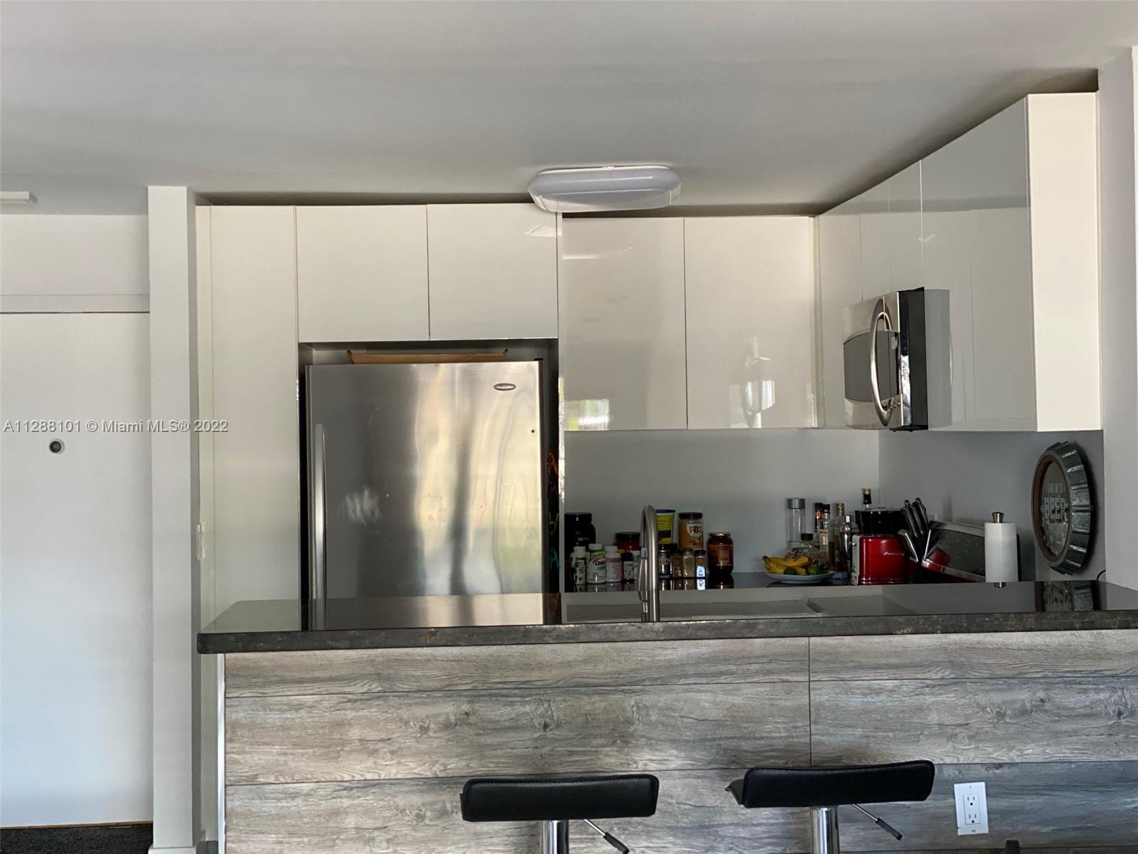 6545 Indian Creek Dr Unit: 306