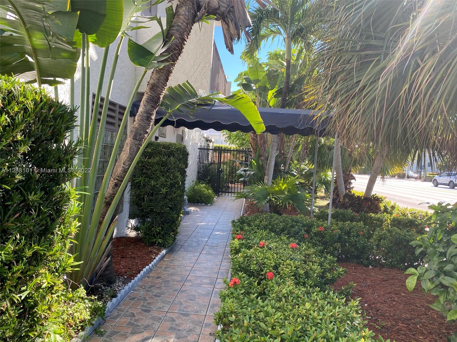 6545 Indian Creek Dr Unit: 306