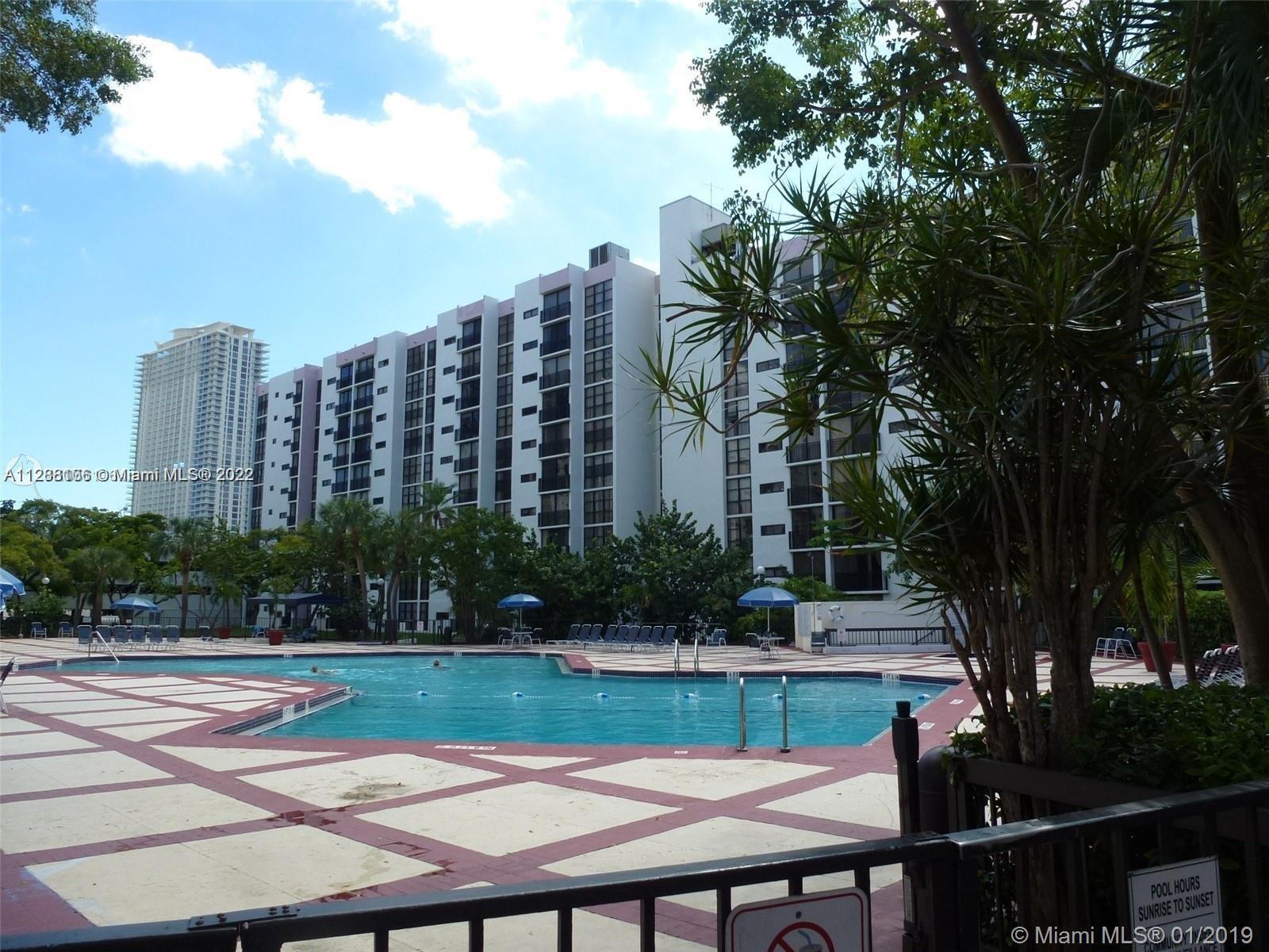 16919 N Bay Rd Unit: 1007