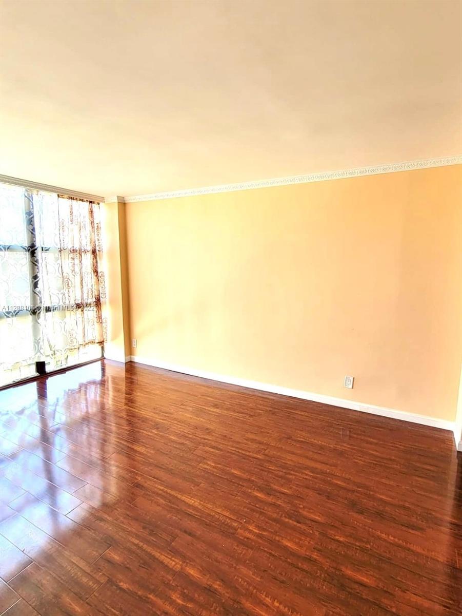 16919 N Bay Rd Unit: 1007
