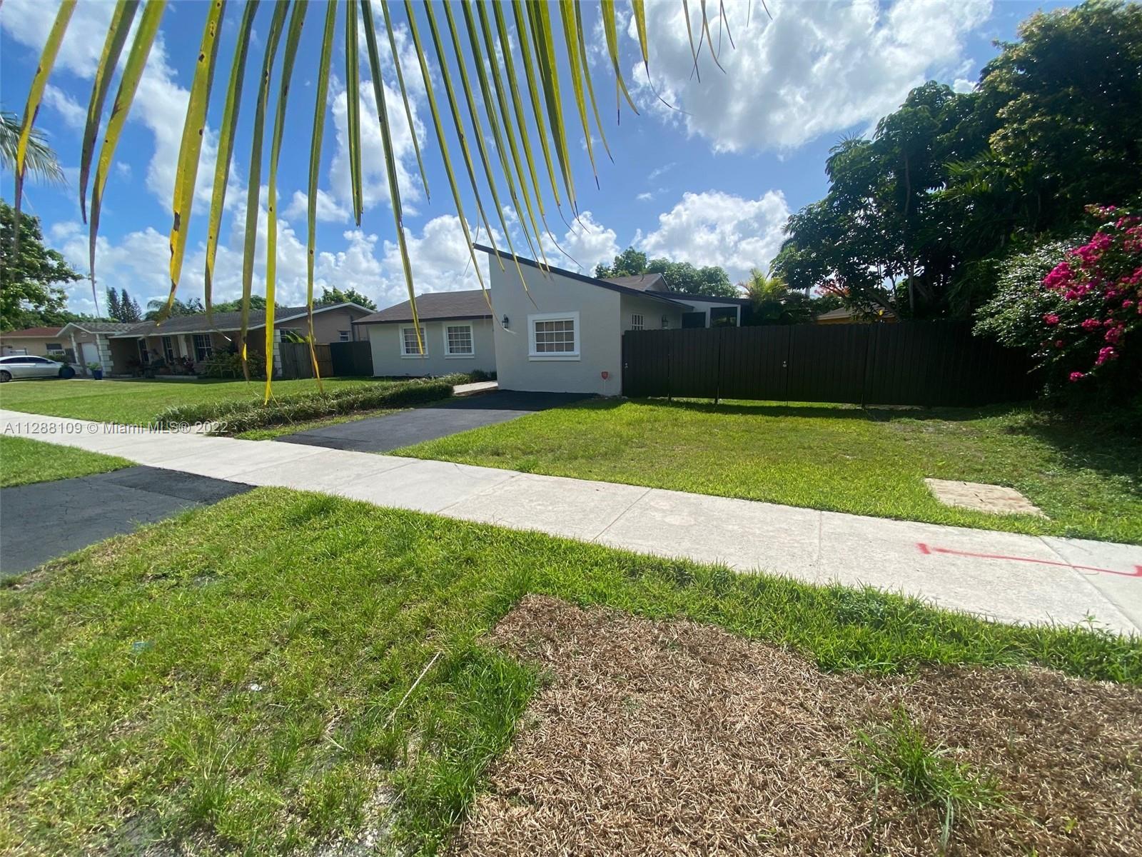 16341 SW 104th Ave